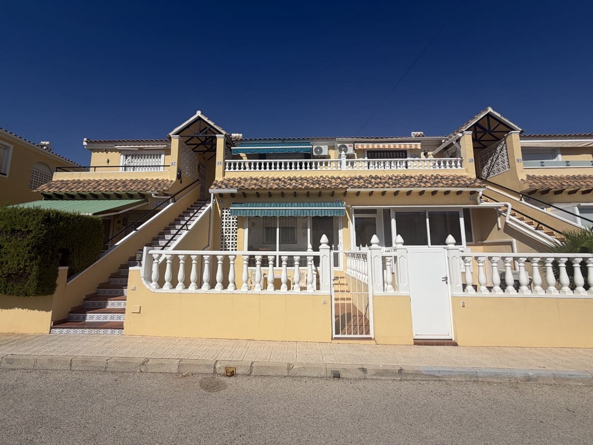 Apartamento de 2 habitaciones en Villamartin en venta con piscina - 159.995 € (Ref: 10111173)