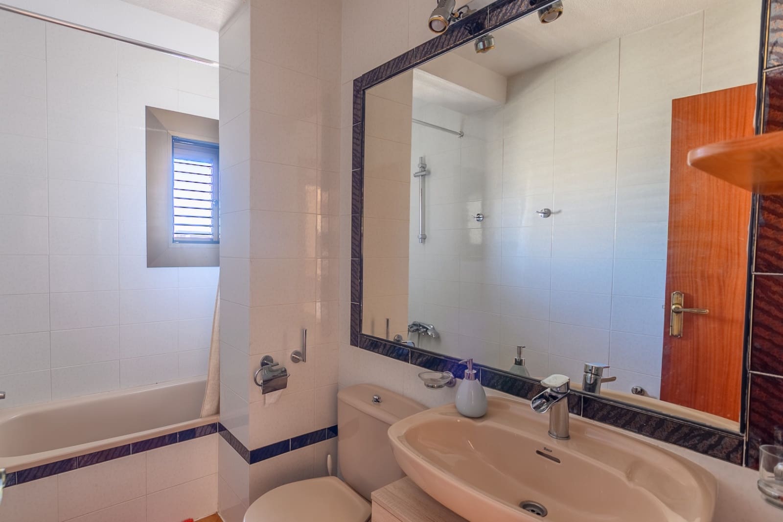 2 makuuhuone Huoneisto myytävänä paikassa Cabo Roig mukana uima-altaan - 195 000 € (Ref: 10118029)