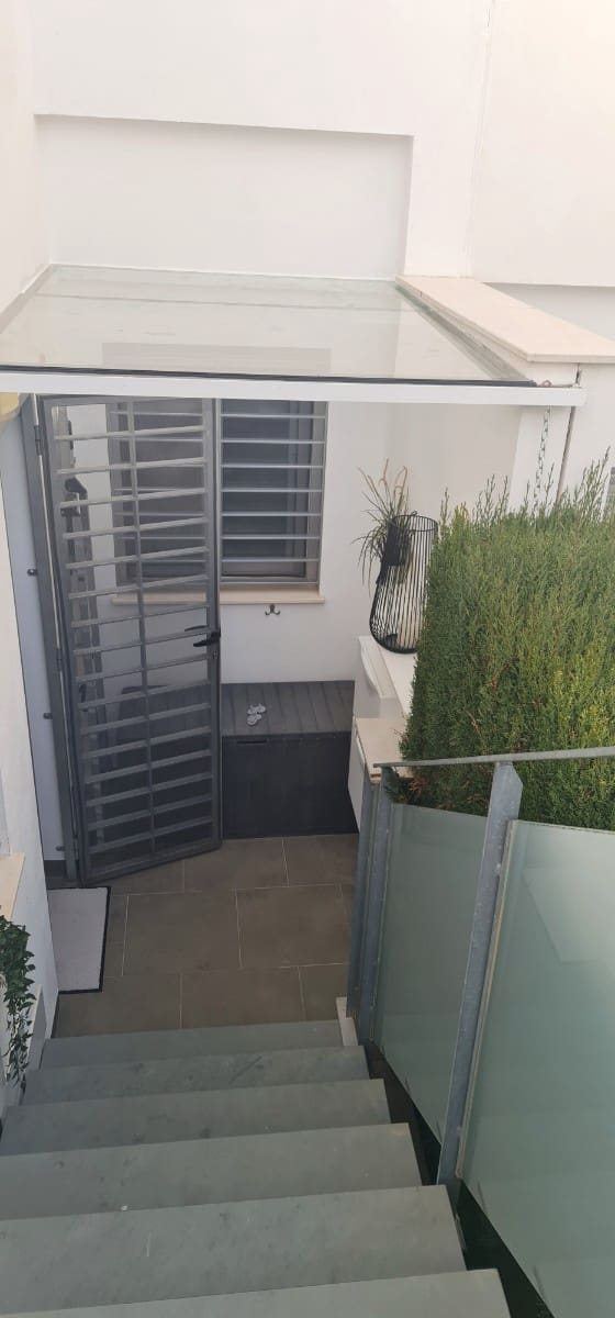 2 Zimmer Bungalow zu verkaufen in Ciudad Quesada mit Pool Garage - 320.000 € (Ref: 10118033)