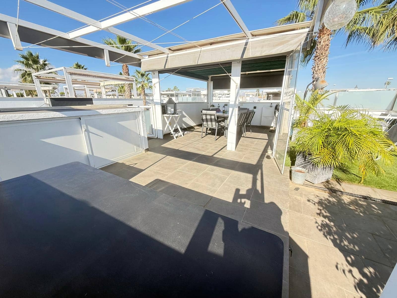 2 Zimmer Bungalow zu verkaufen in Ciudad Quesada mit Pool Garage - 320.000 € (Ref: 10118033)