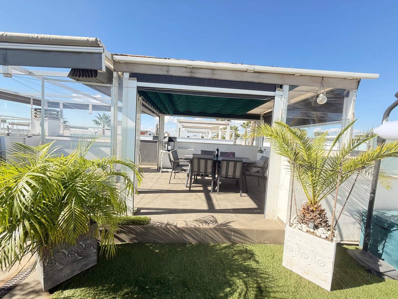 2 Zimmer Bungalow zu verkaufen in Ciudad Quesada mit Pool Garage - 320.000 € (Ref: 10118033)