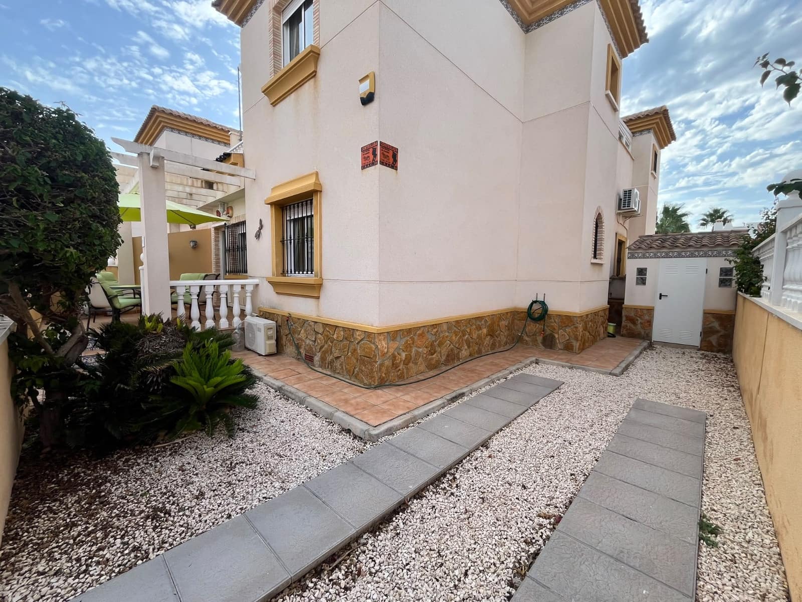 3 quarto Casa em Banda para venda em Villamartin com piscina - 224 950 € (Ref: 10127689)