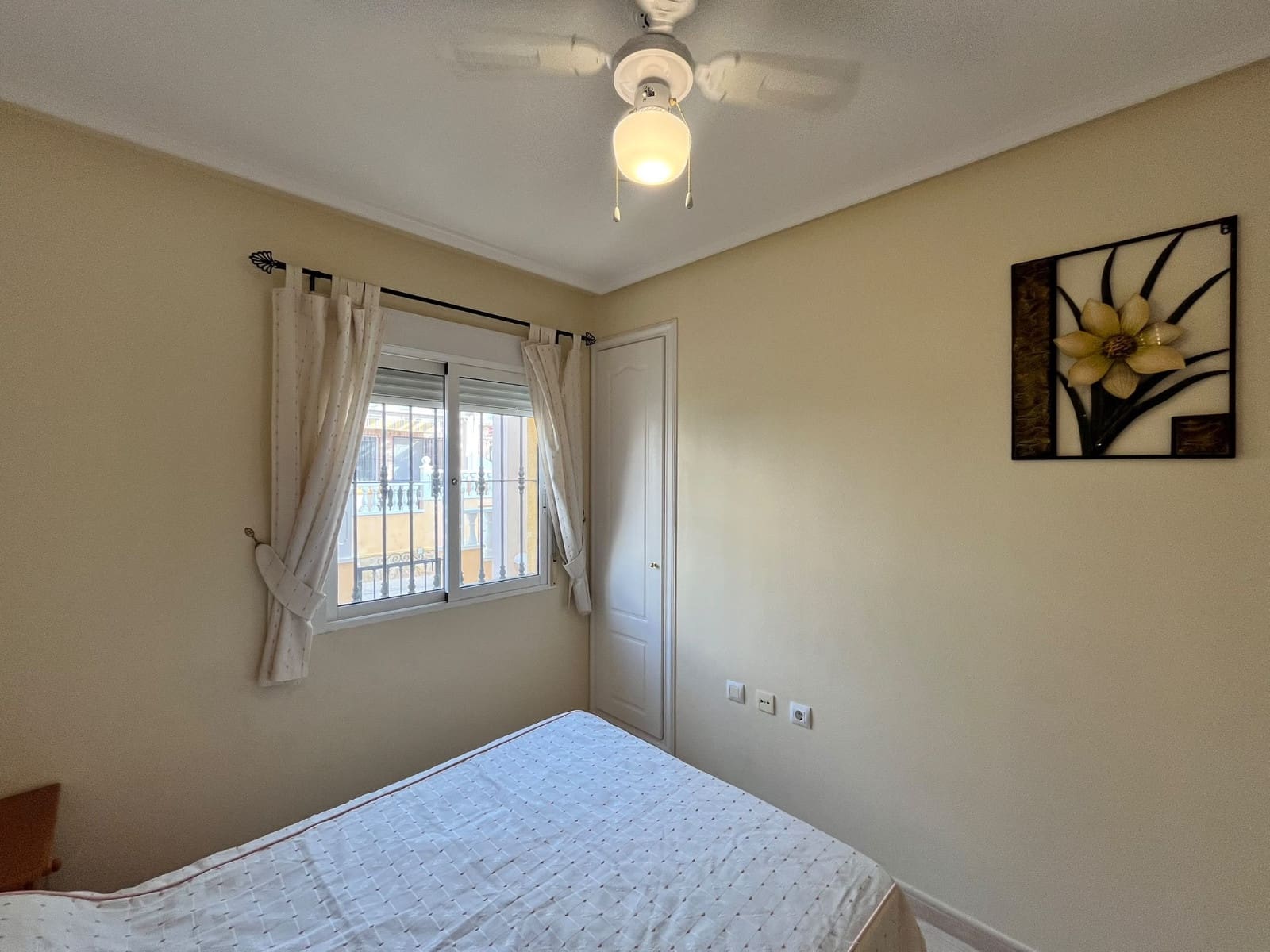 3 quarto Casa em Banda para venda em Villamartin com piscina - 224 950 € (Ref: 10127689)