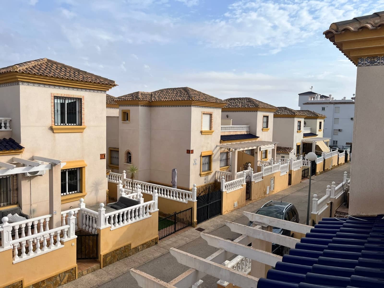 3 quarto Casa em Banda para venda em Villamartin com piscina - 224 950 € (Ref: 10127689)