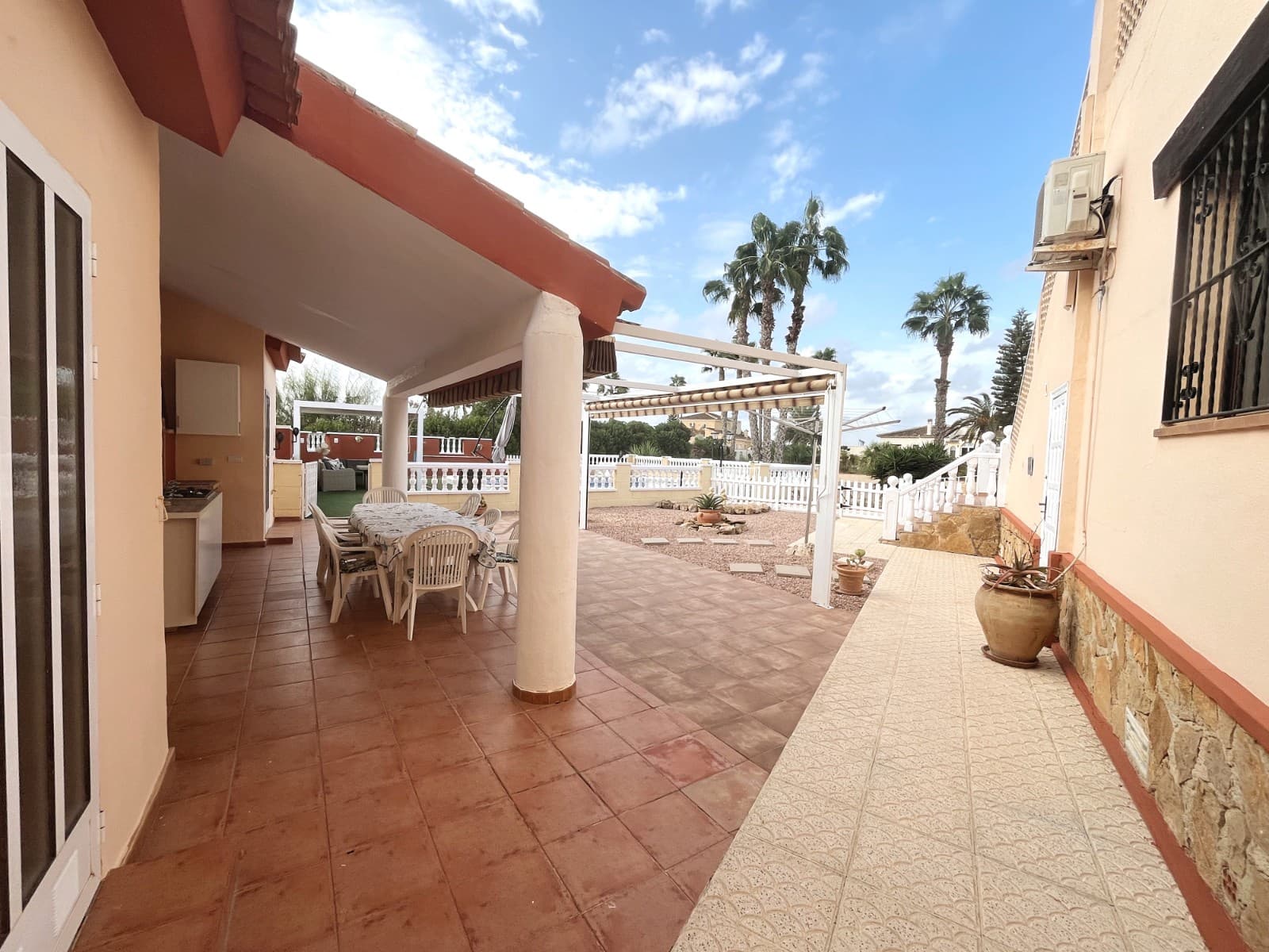 3 Zimmer Villa zu verkaufen in Daya Vieja mit Pool Garage - 650.000 € (Ref: 10136453)