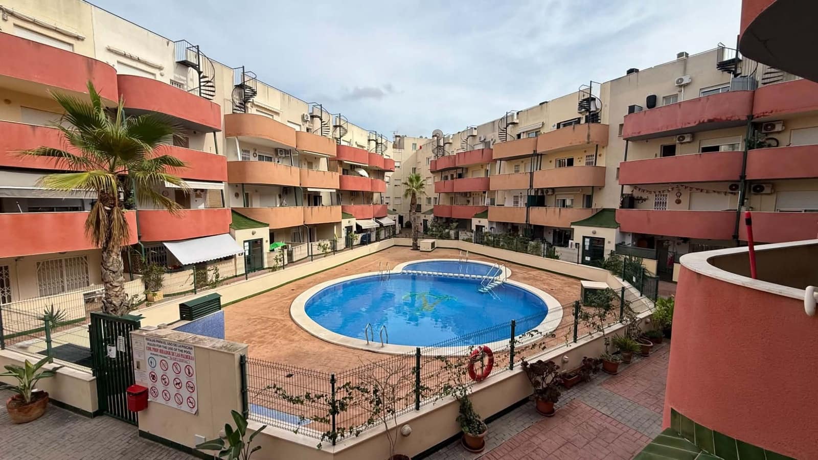 2 bedroom Apartment for sale in Almoradi with pool - € 120,000 (Ref: 10136462)