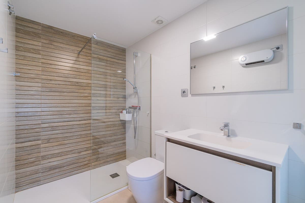2 soverom Bungalow til salgs i Vistabella med svømmebasseng garasje - € 240 000 (Ref: 10141363)
