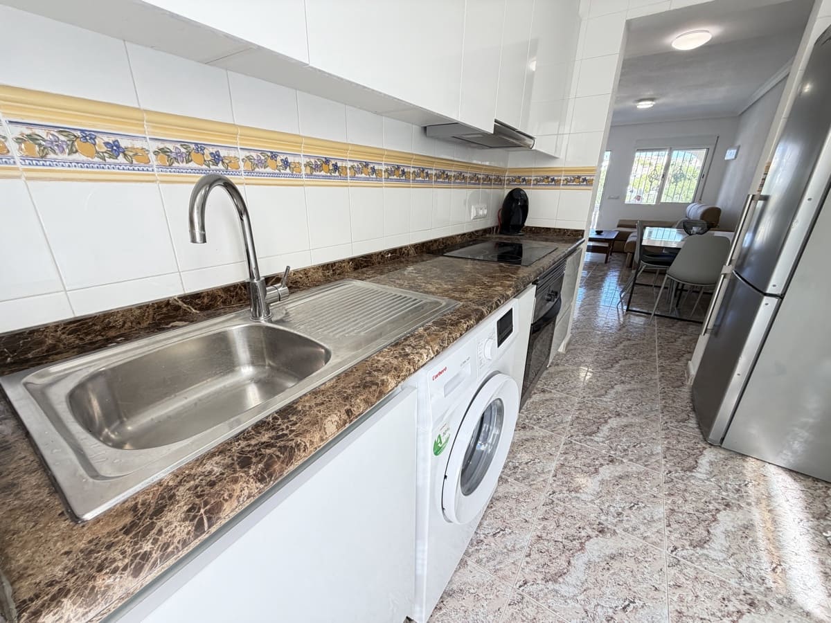 3 soverom Hus til salgs i Villamartin med svømmebasseng - € 199 995 (Ref: 10147961)