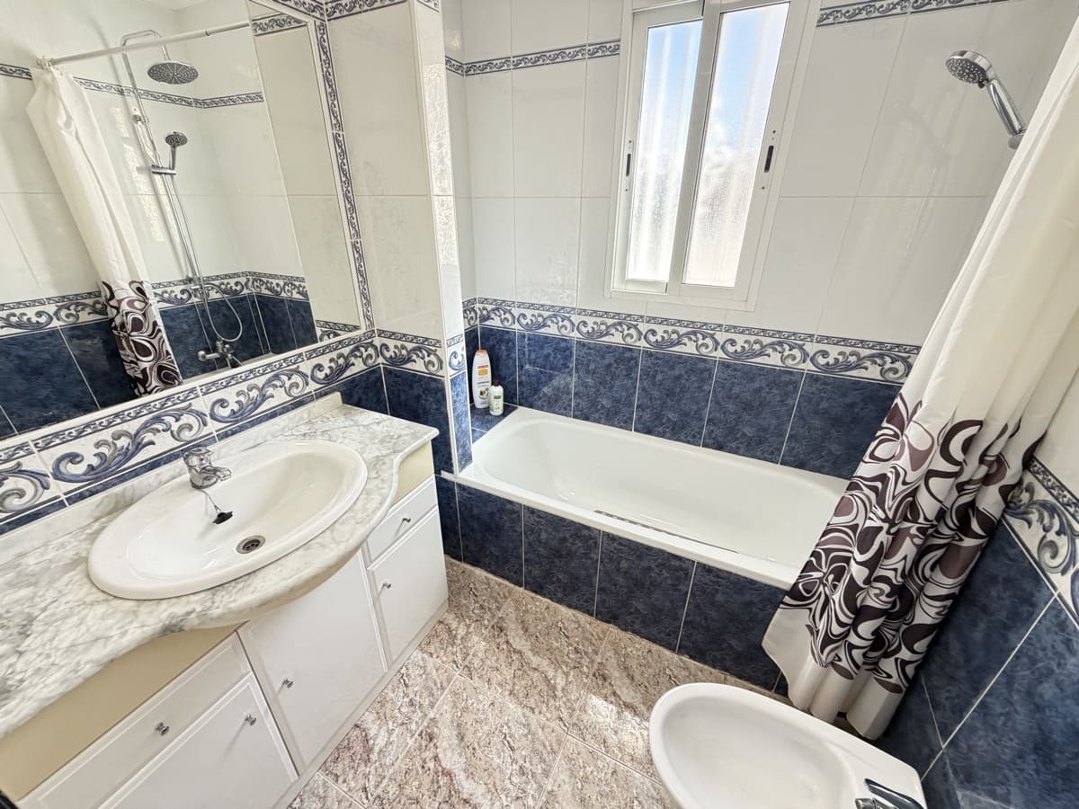 3 soverom Hus til salgs i Villamartin med svømmebasseng - € 199 995 (Ref: 10147961)