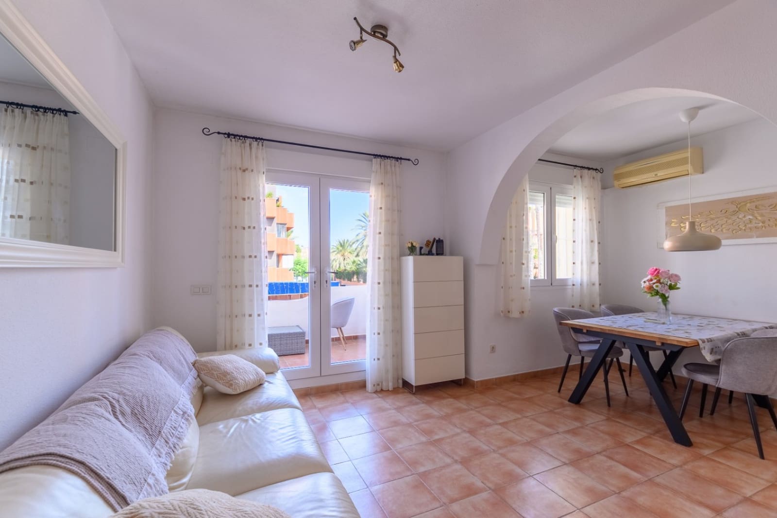 2 slaapkamer Appartement te koop in Orihuela Costa met zwembad garage - € 169.500 (Ref: 10148081)