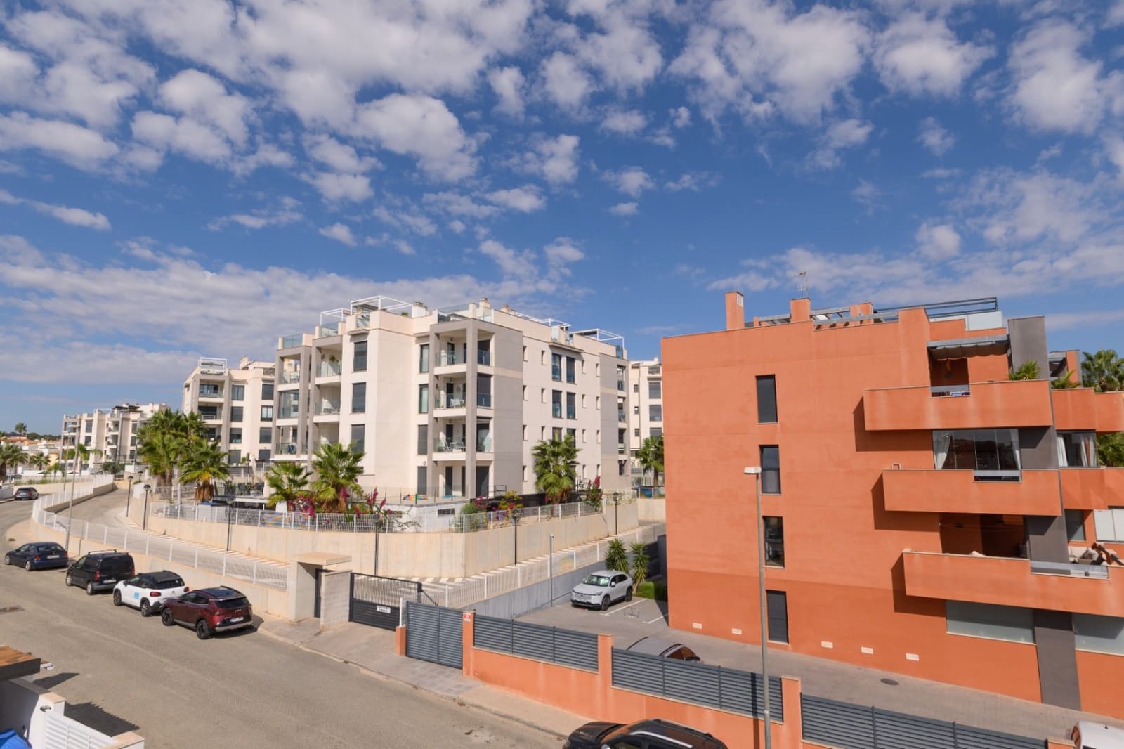 2 slaapkamer Appartement te koop in Orihuela Costa met zwembad garage - € 169.500 (Ref: 10148081)