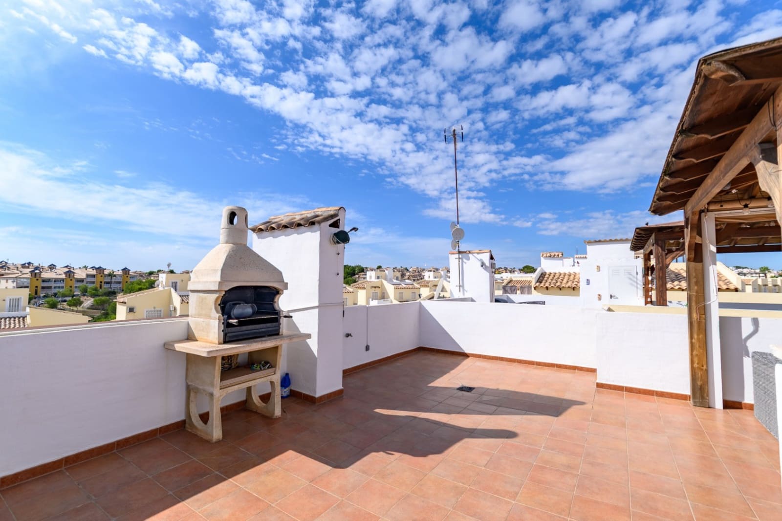2 slaapkamer Appartement te koop in Orihuela Costa met zwembad garage - € 169.500 (Ref: 10148081)