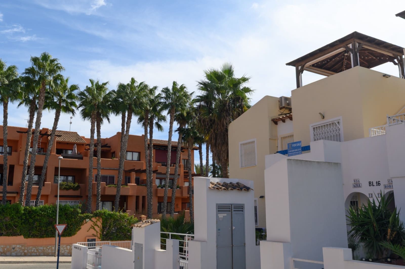2 slaapkamer Appartement te koop in Orihuela Costa met zwembad garage - € 169.500 (Ref: 10148081)