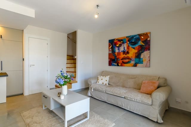 2 soveværelse Byhus til salg i Torrevieja med swimmingpool garage - € 165.000 (Ref: 10148082)