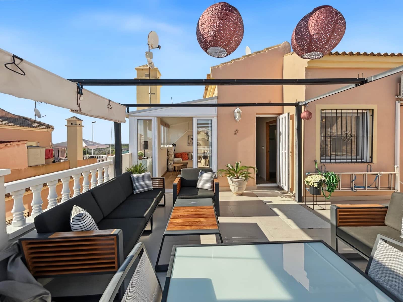 2 bedroom Bungalow for sale in Orihuela Costa with pool - € 193,900 (Ref: 10160150)