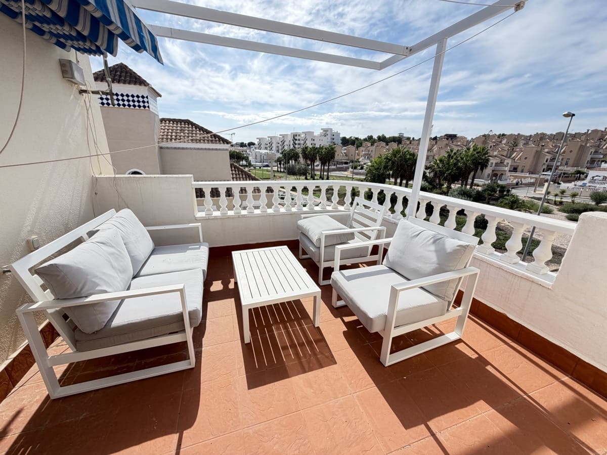 3 bedroom Villa for sale in Villamartin with pool garage - € 364,995 (Ref: 10160152)