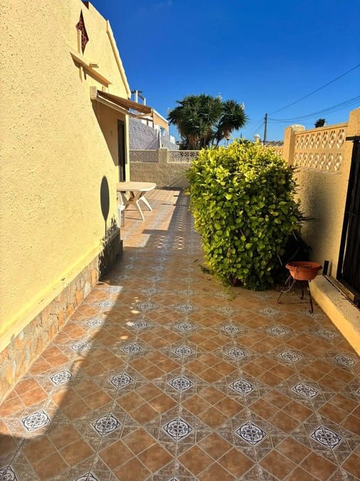 2 bedroom Villa for sale in San Miguel de Salinas with pool garage - € 295,000 (Ref: 10160158)