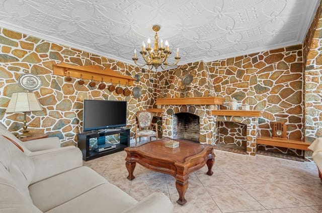 7 soverom Villa til salgs i Ciudad Quesada, Rojales med svømmebasseng garasje - € 649 000 (Ref: 10160159)