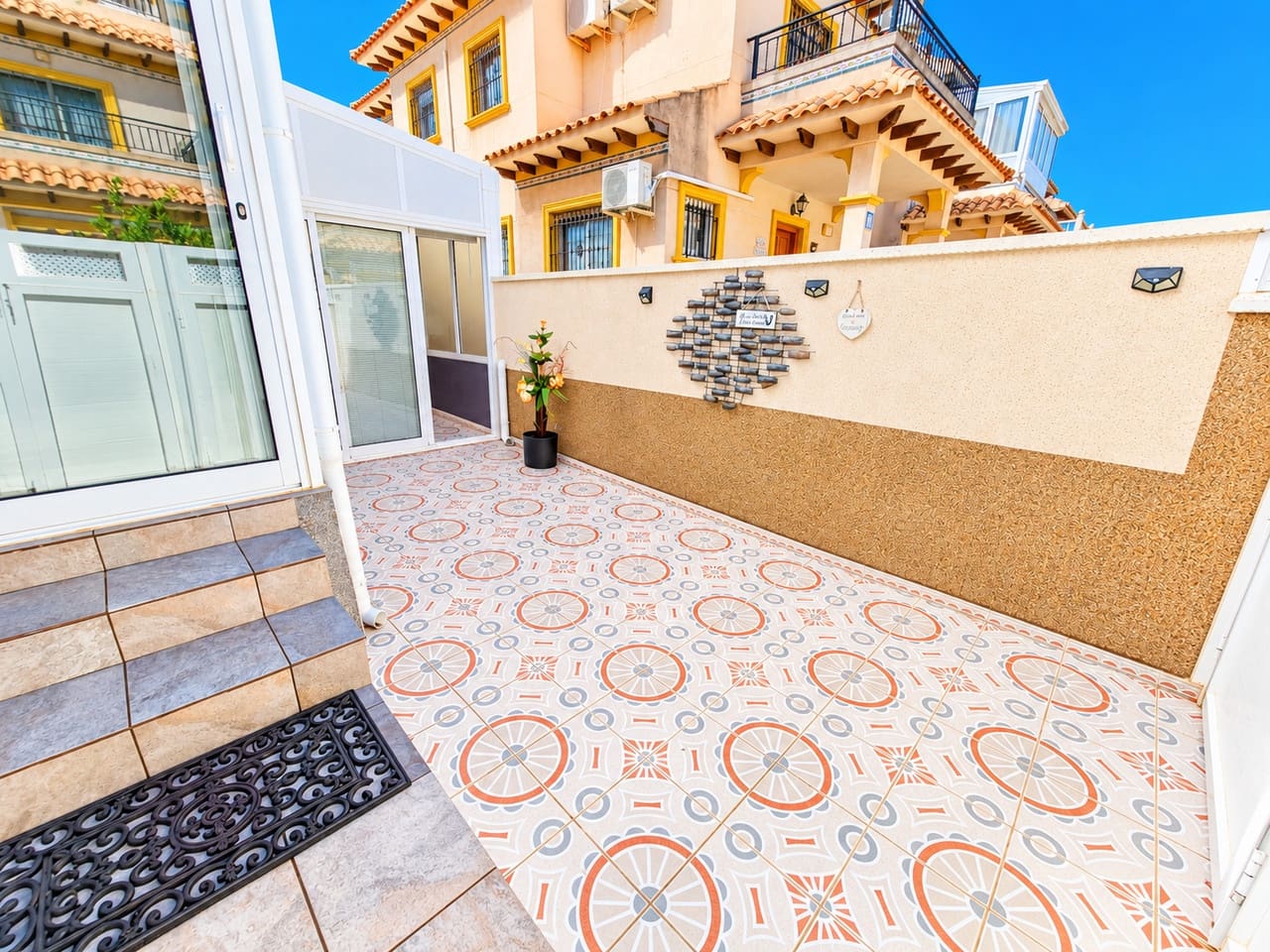 3 bedroom Townhouse for sale in La Zenia with pool garage - € 284,950 (Ref: 10165844)