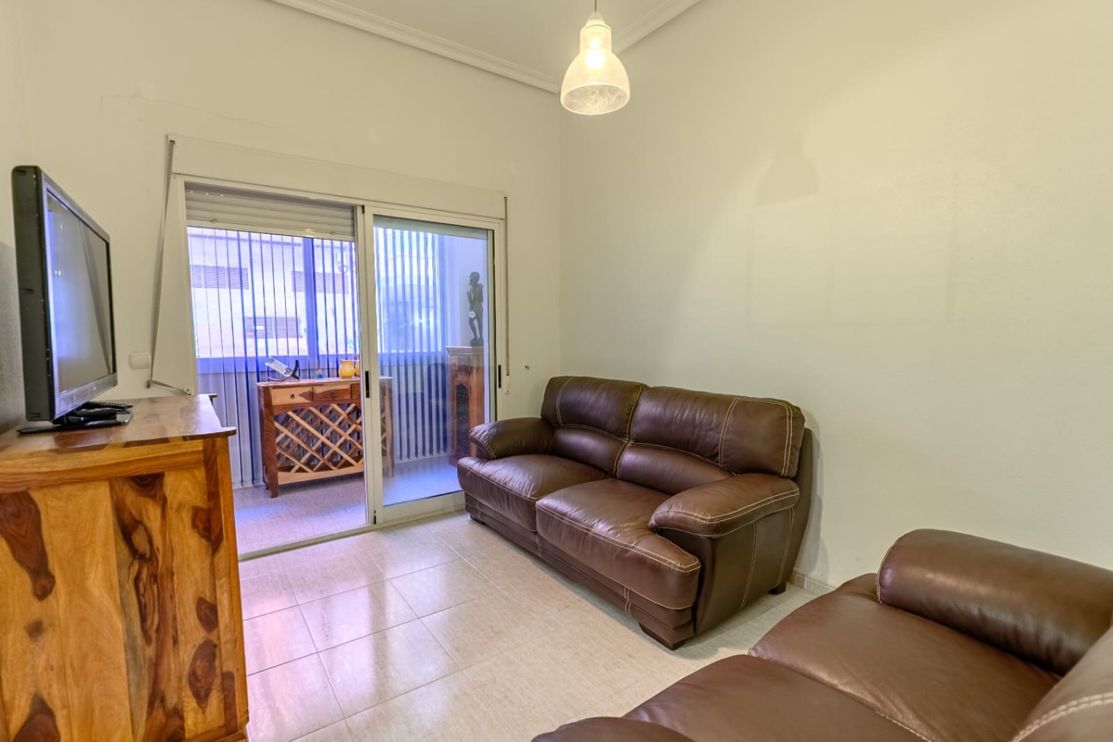 Apartamento de 2 habitaciones en Torrevieja en venta con piscina - 126.000 € (Ref: 10173052)