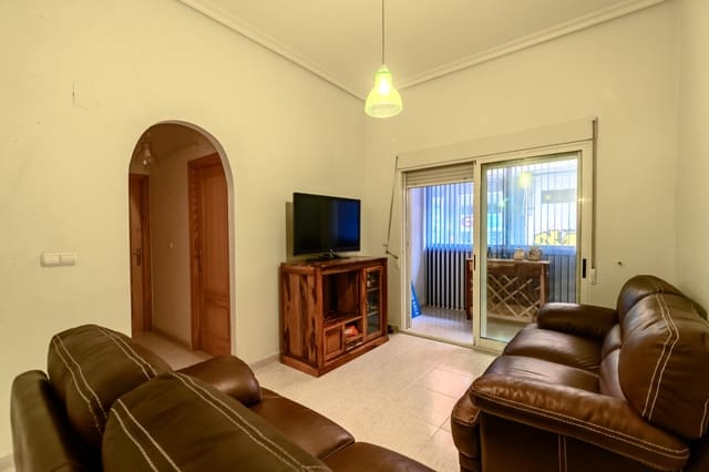 Apartamento de 2 habitaciones en Torrevieja en venta con piscina - 126.000 € (Ref: 10173052)