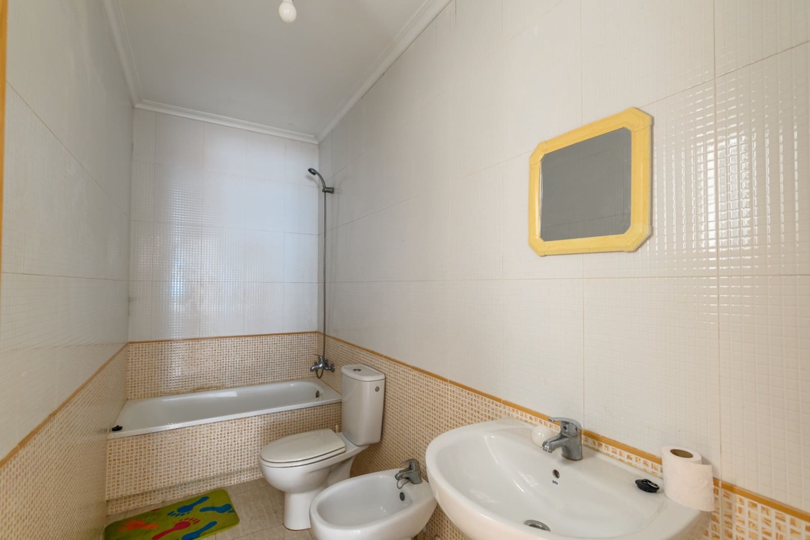 Apartamento de 2 habitaciones en Torrevieja en venta con piscina - 126.000 € (Ref: 10173052)