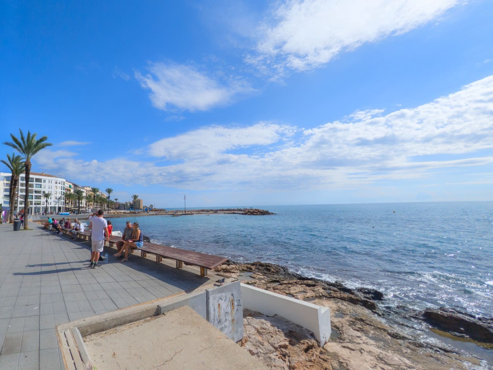 Apartamento de 2 habitaciones en Torrevieja en venta con piscina - 126.000 € (Ref: 10173052)