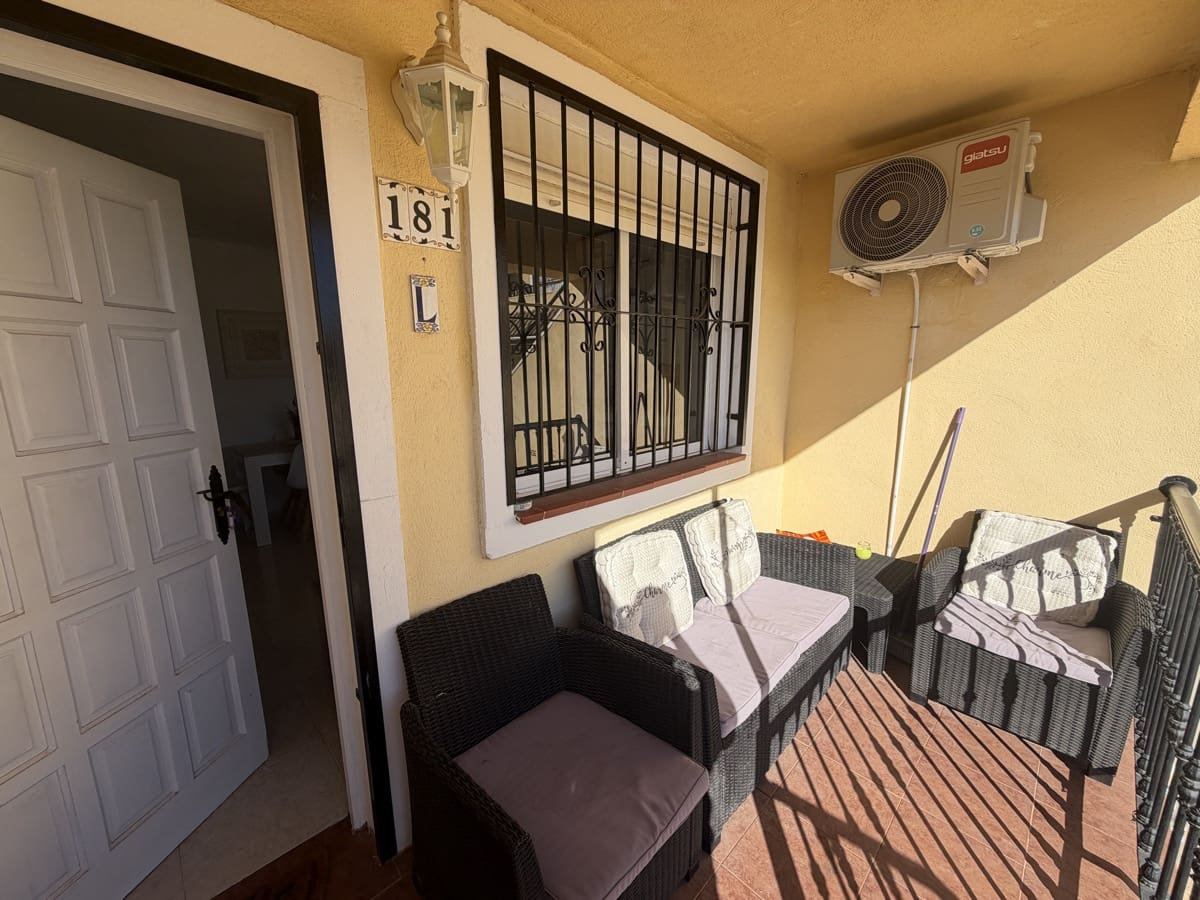 2 bedroom Apartment for sale in Villamartin with pool - € 164,995 (Ref: 10173059)