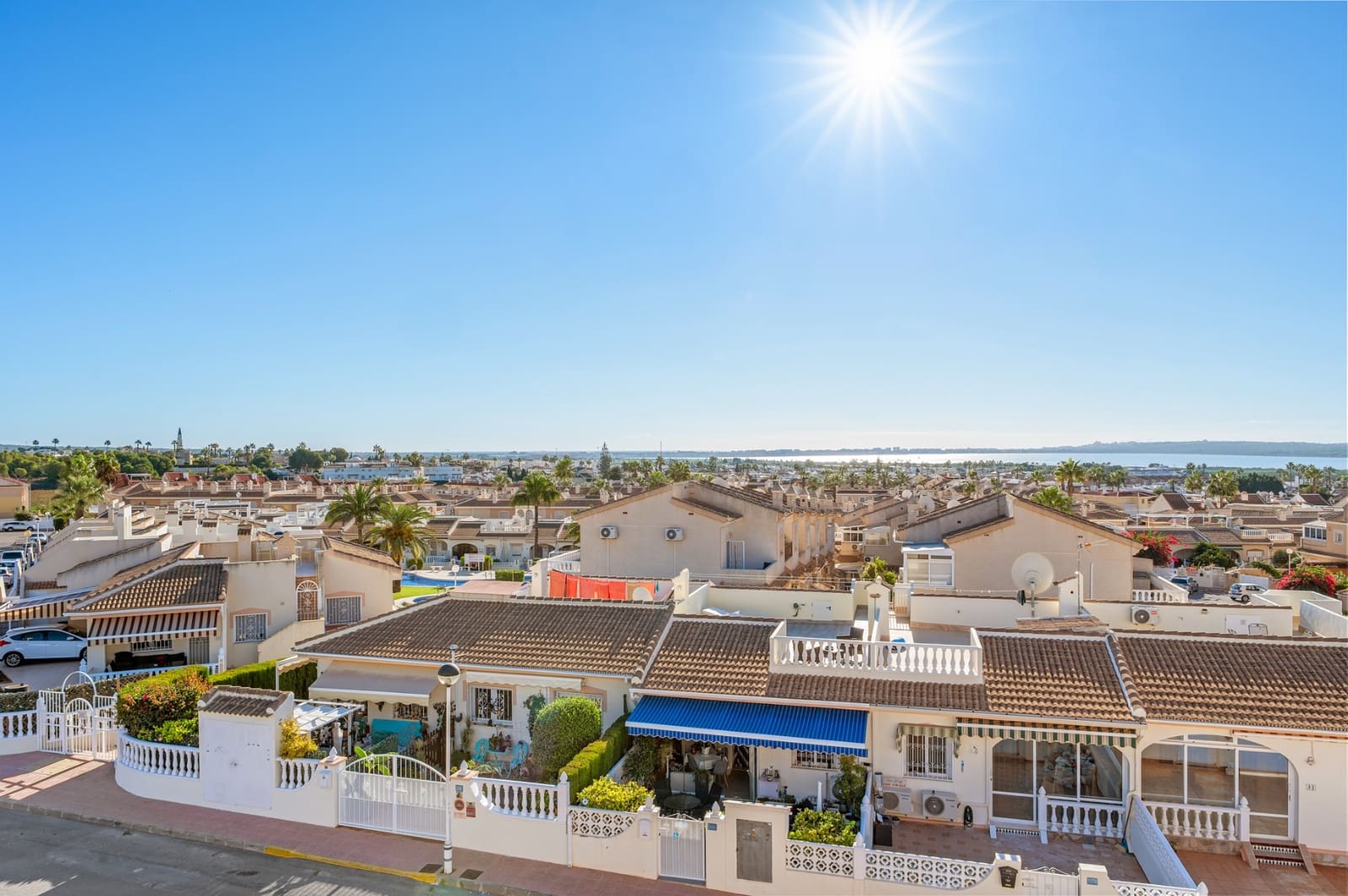 2 soveværelse Lejlighed til salg i Ciudad Quesada med swimmingpool garage - € 234.000 (Ref: 10180995)