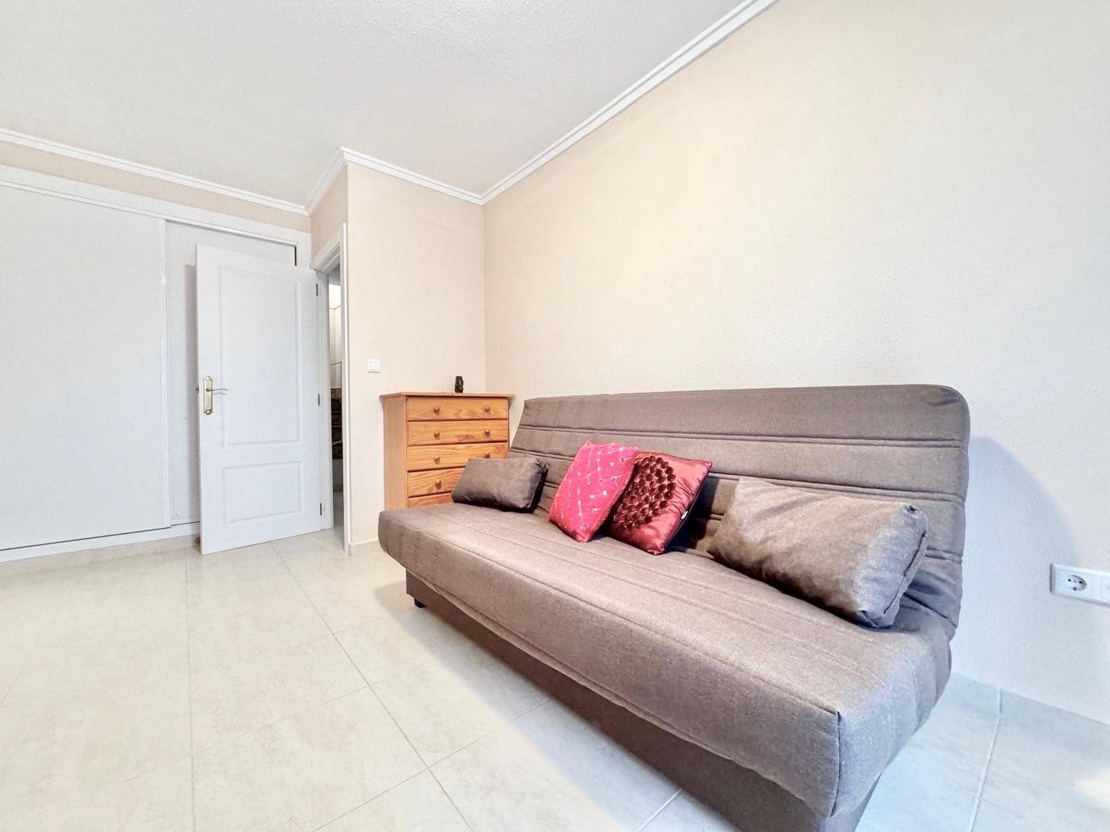 3 soveværelse Byhus til salg i Torrevieja - € 199.000 (Ref: 10181702)