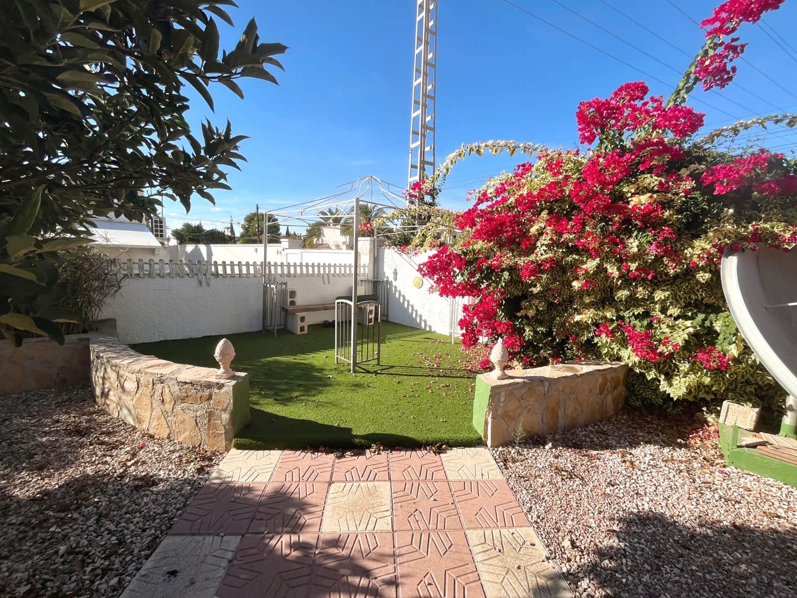 4 slaapkamer Villa te koop in Ciudad Quesada met zwembad garage - € 549.995 (Ref: 10181703)