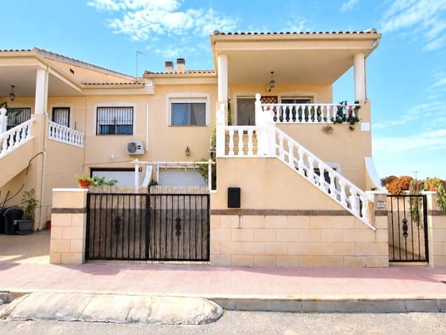 4 bedroom Townhouse for sale in Daya Vieja with pool garage - € 265,000 (Ref: 10181711)