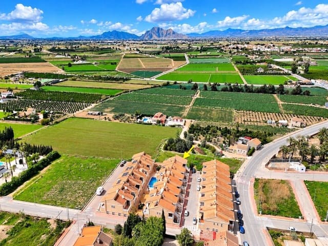 4 bedroom Townhouse for sale in Daya Vieja with pool garage - € 265,000 (Ref: 10181711)