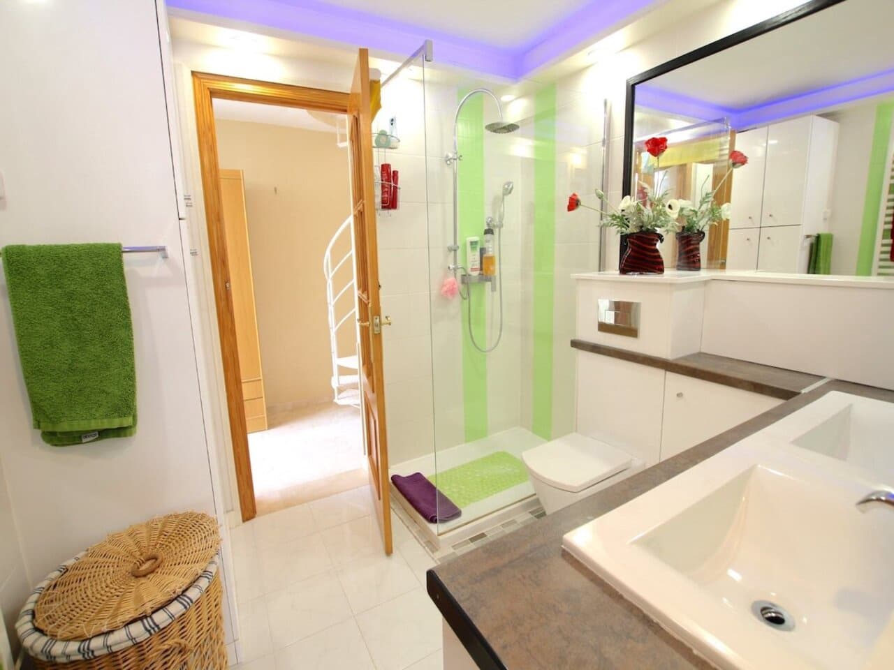 3 bedroom Villa for sale in La Zenia with pool - € 350,000 (Ref: 10181720)