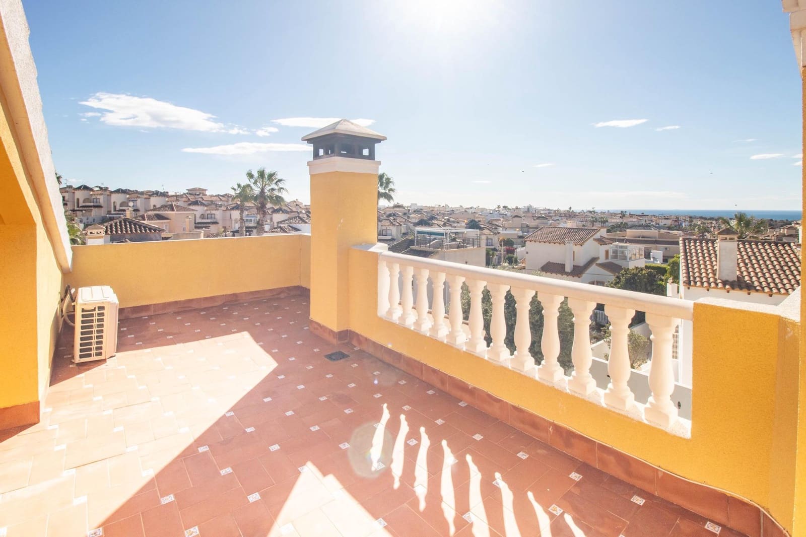 3 slaapkamer Villa te koop in San Miguel de Salinas met zwembad - € 419.000 (Ref: 8939937)