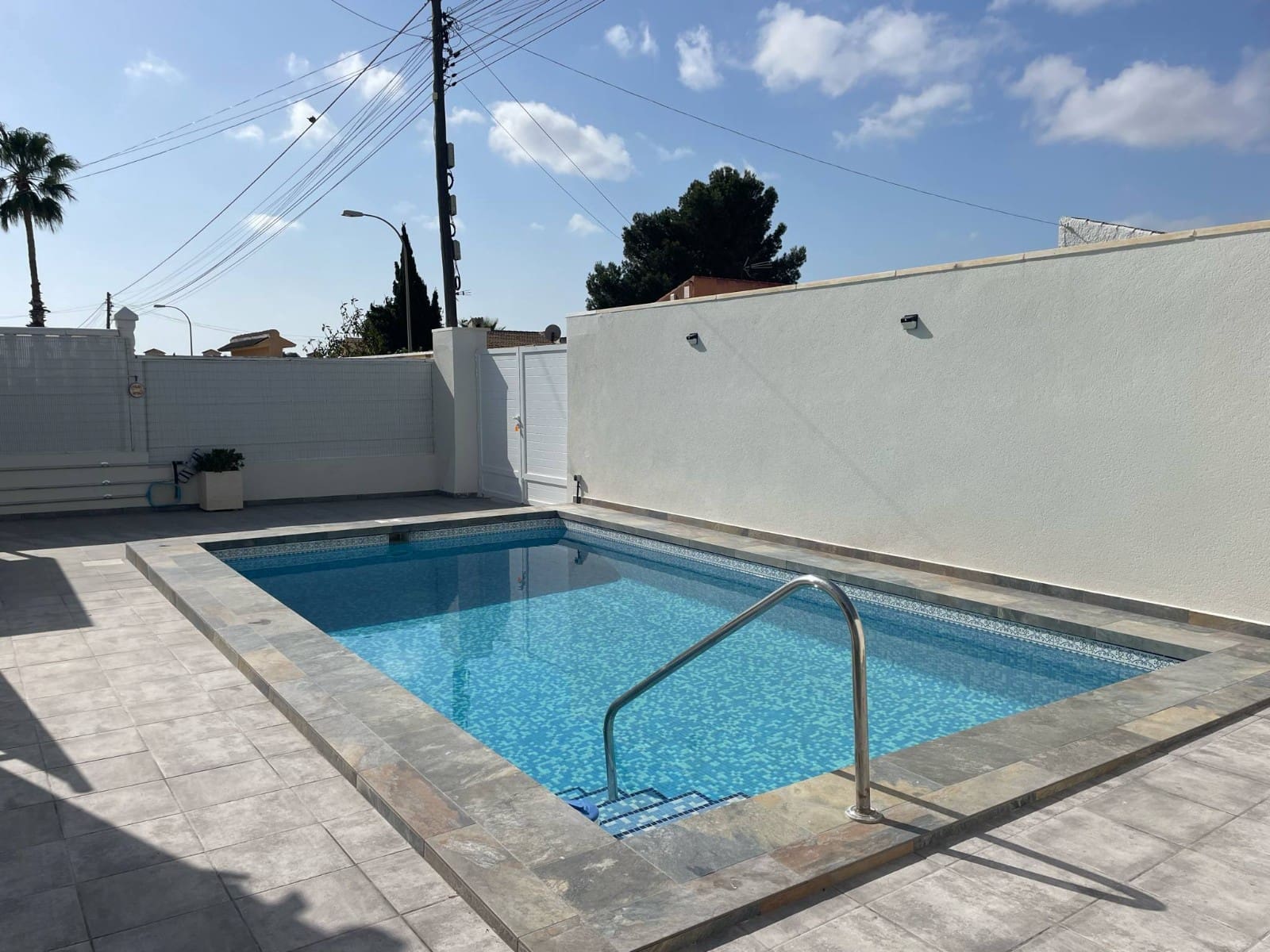 3 quarto Moradia para venda em Torrevieja com piscina - 350 000 € (Ref: 9006817)
