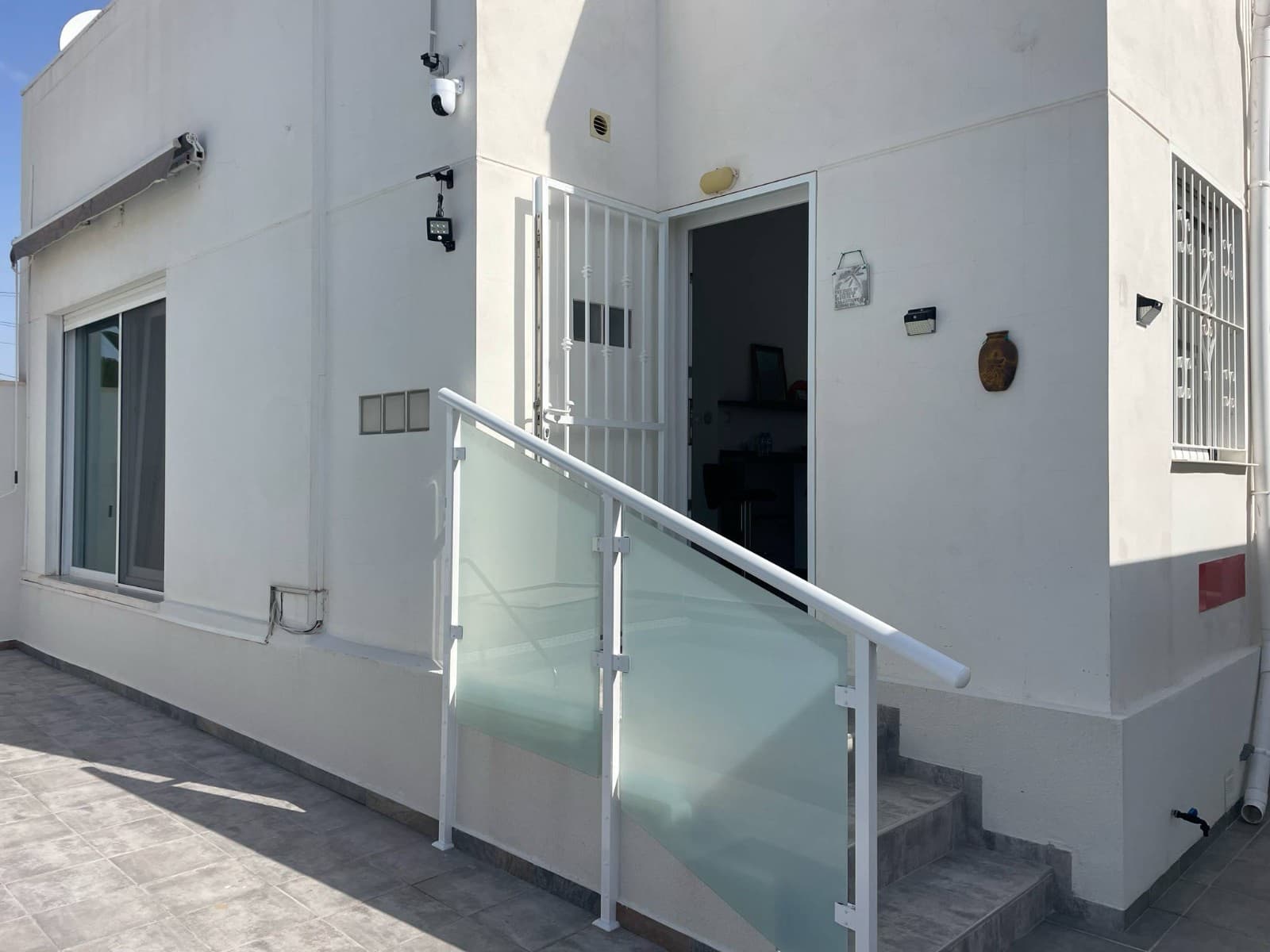 3 quarto Moradia para venda em Torrevieja com piscina - 350 000 € (Ref: 9006817)