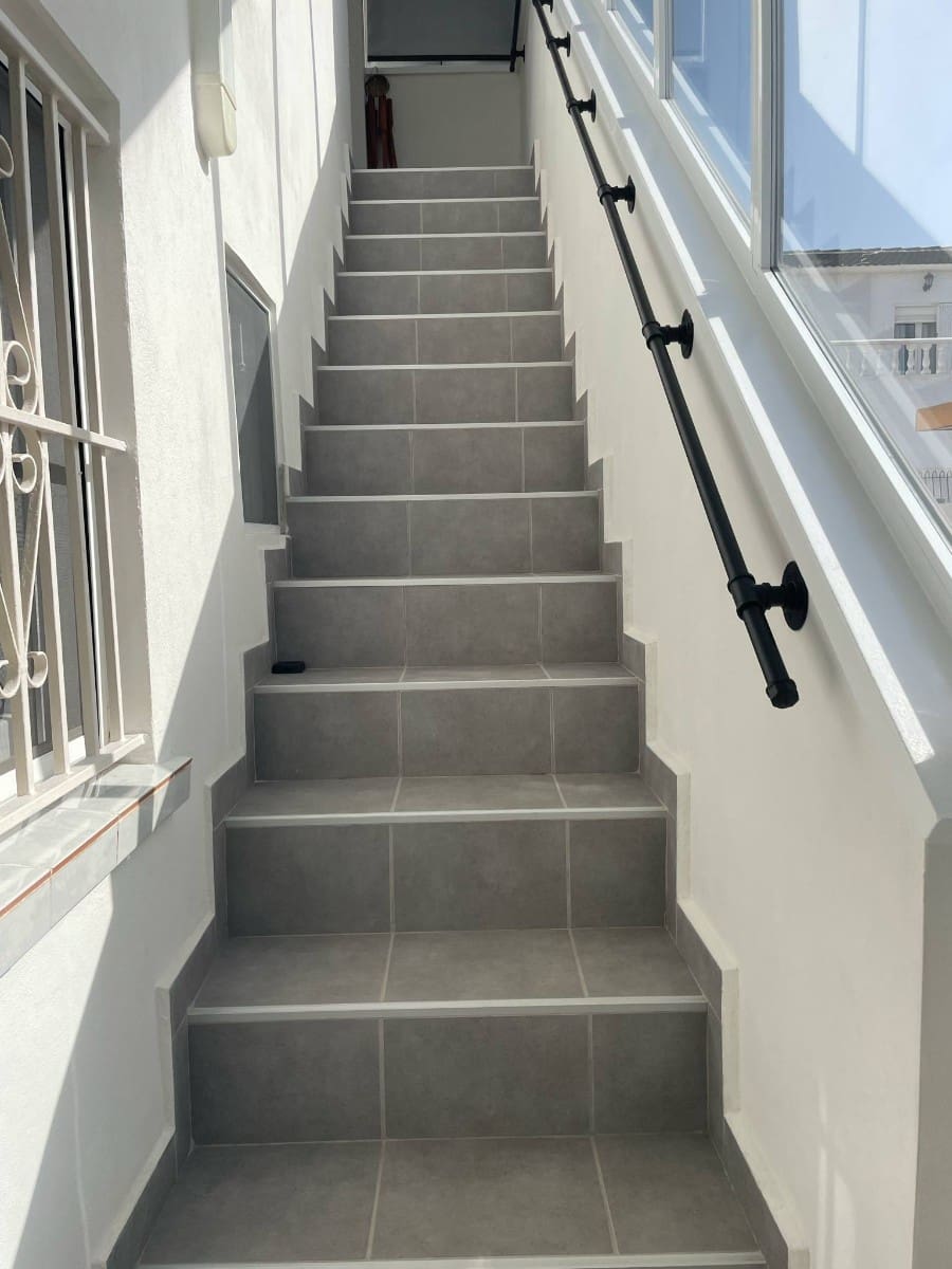 3 quarto Moradia para venda em Torrevieja com piscina - 350 000 € (Ref: 9006817)