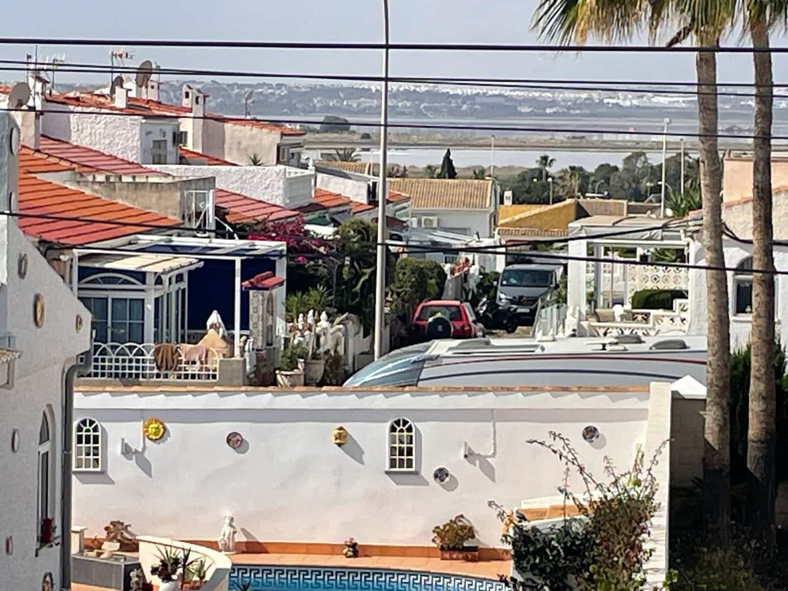 3 quarto Moradia para venda em Torrevieja com piscina - 350 000 € (Ref: 9006817)