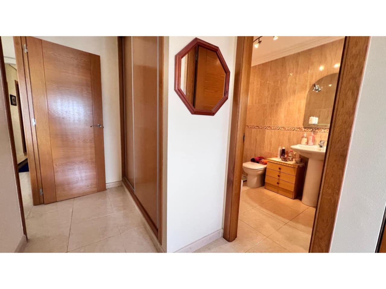 3 bedroom Apartment for sale in Jacarilla with pool - € 139,900 (Ref: 9013666)