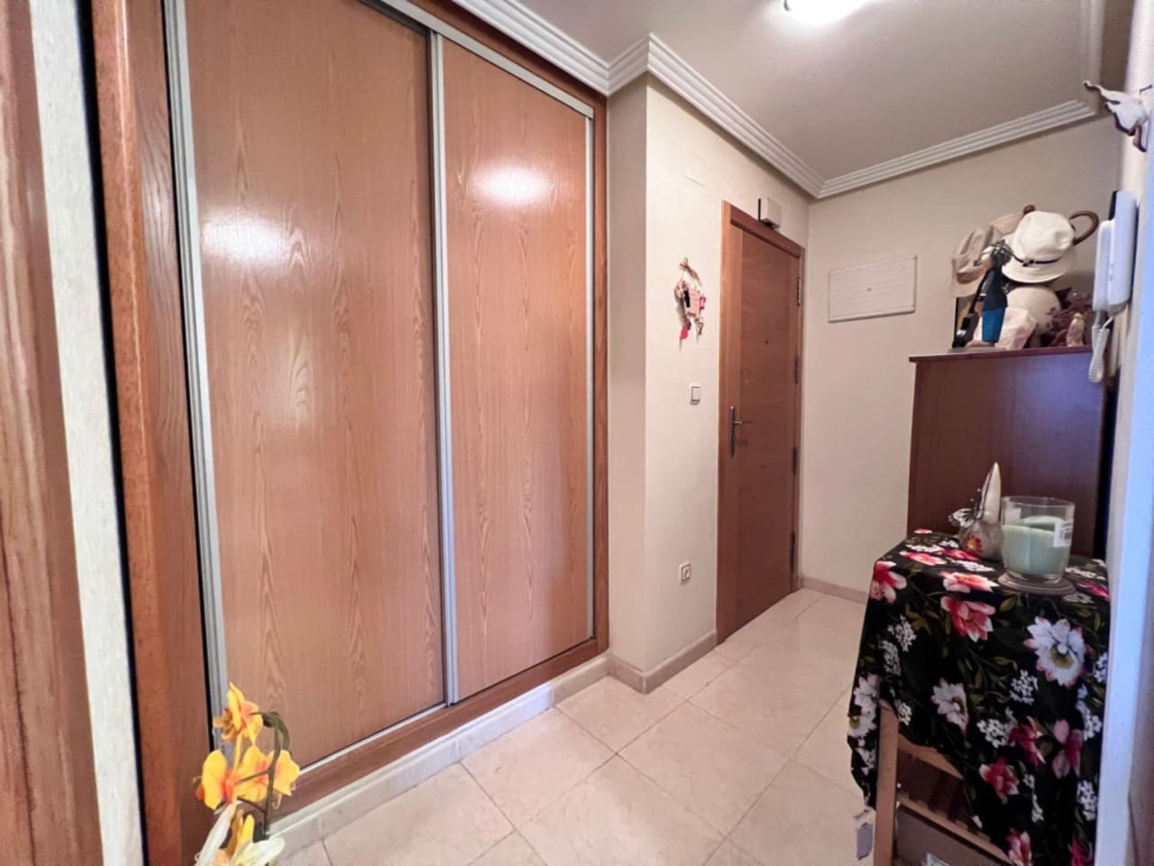 3 bedroom Apartment for sale in Jacarilla with pool - € 139,900 (Ref: 9013666)