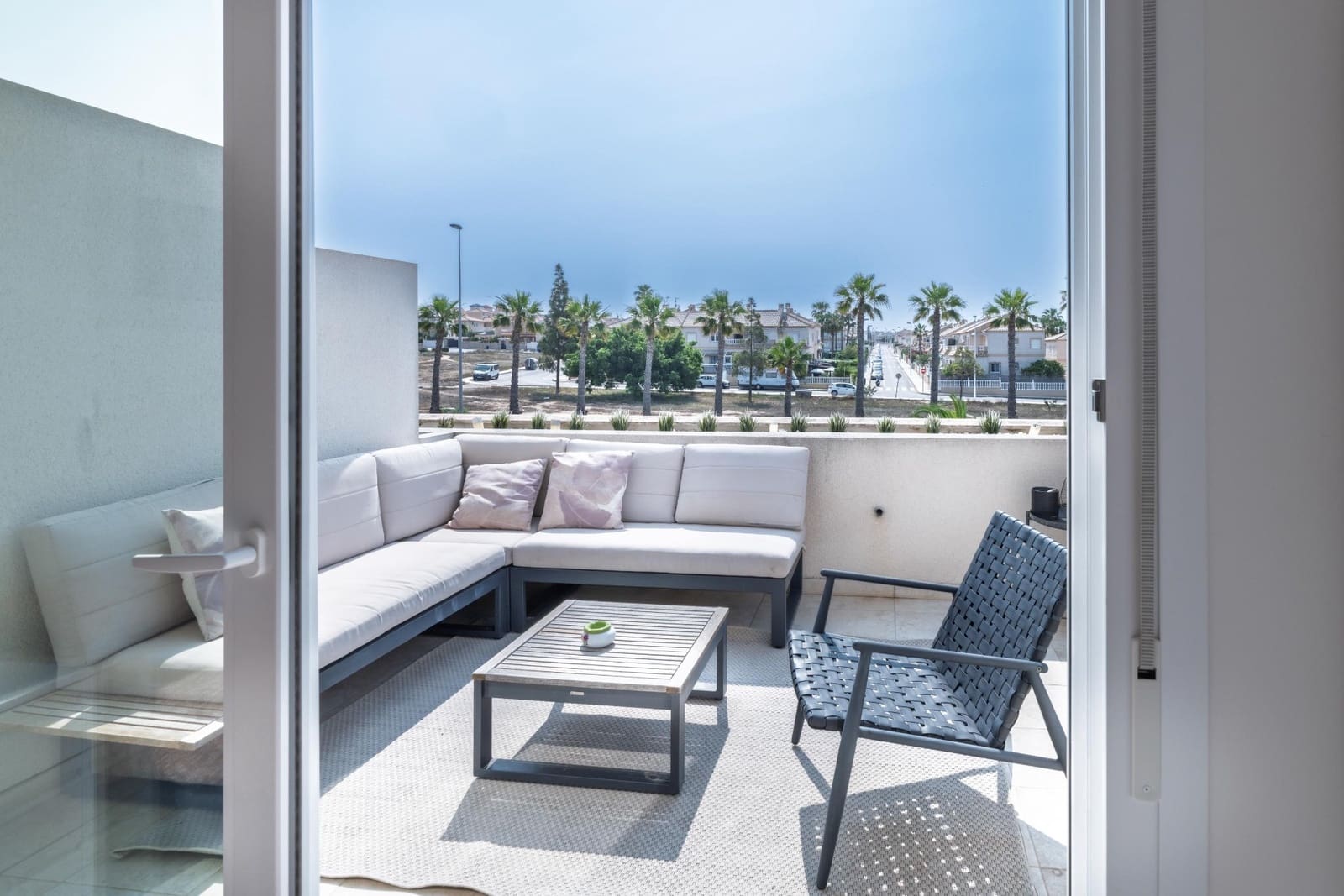 3 bedroom Townhouse for sale in Torrevieja with pool - € 299,900 (Ref: 9061577)