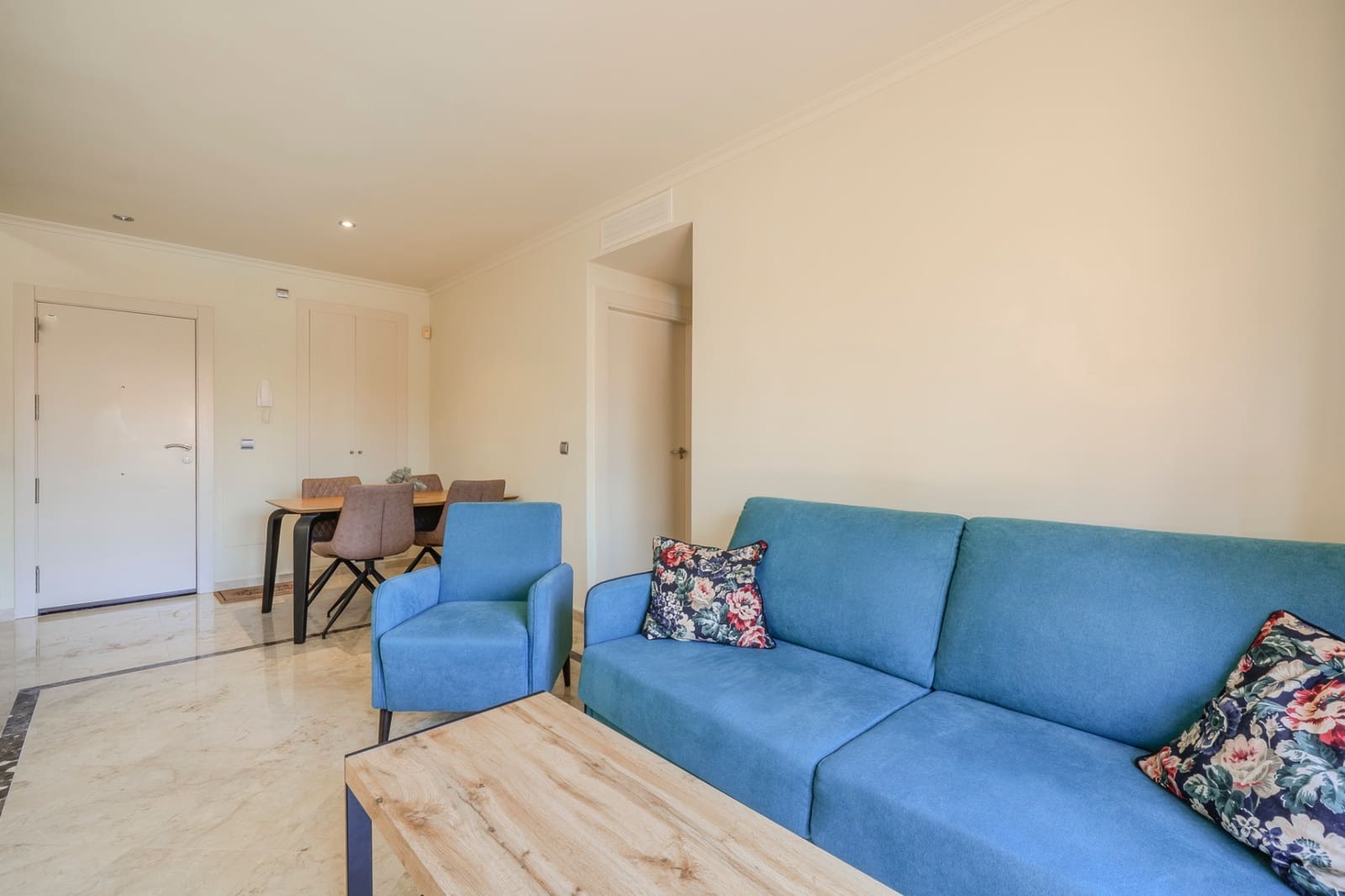 Apartamento de 3 habitaciones en Los Alcázares en venta con piscina garaje - 270.000 € (Ref: 9094995)