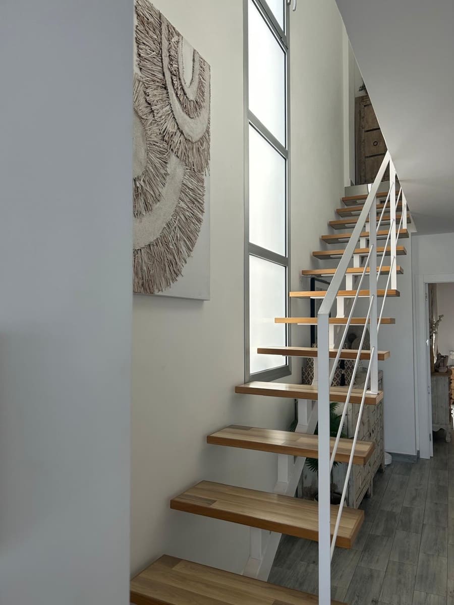 3 soveværelse Villa til salg i Daya Vieja med swimmingpool - € 389.000 (Ref: 9194768)