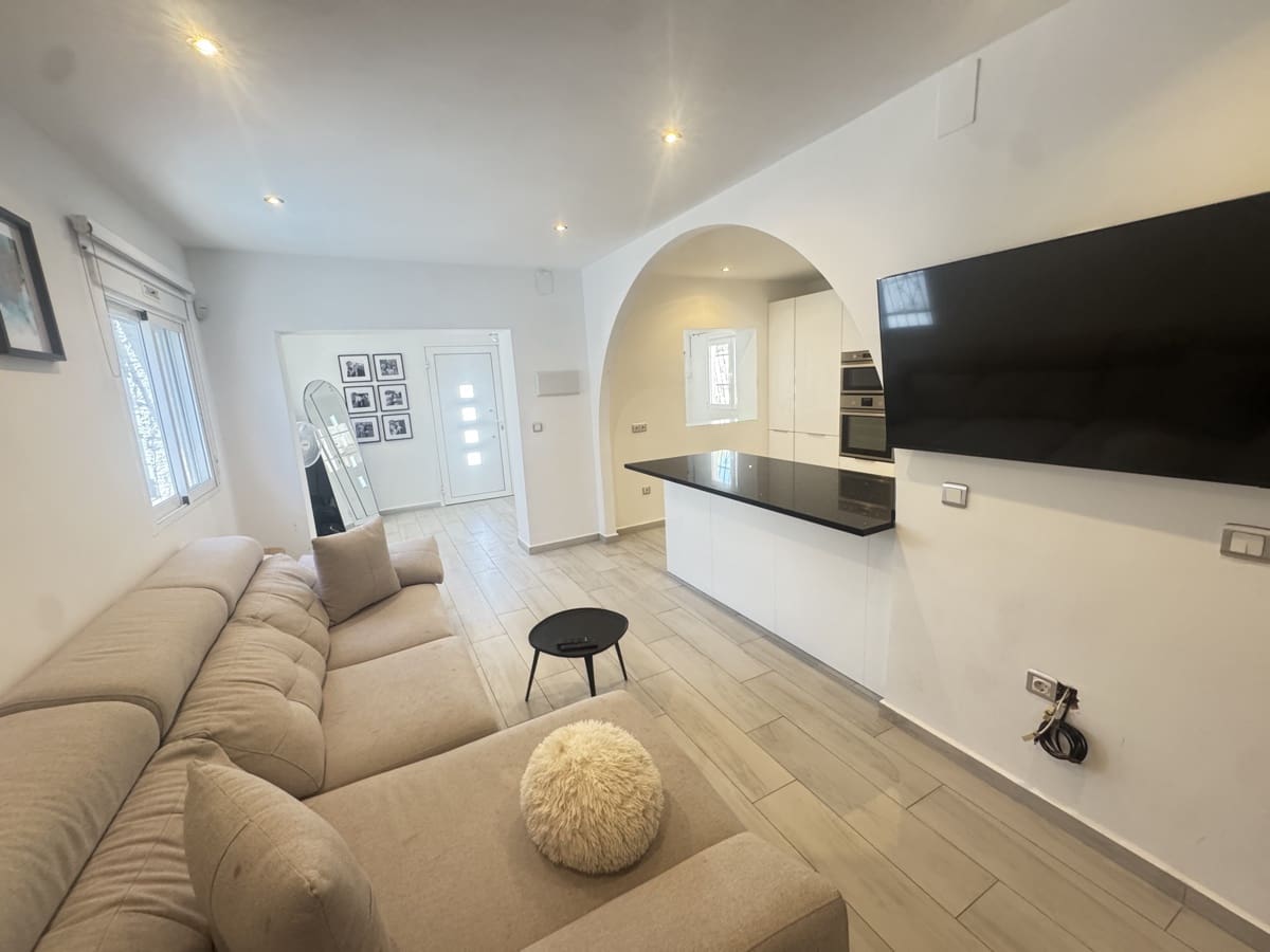 2 makuuhuone Huvila myytävänä paikassa Blue Lagoon mukana uima-altaan - 255 000 € (Ref: 9205353)