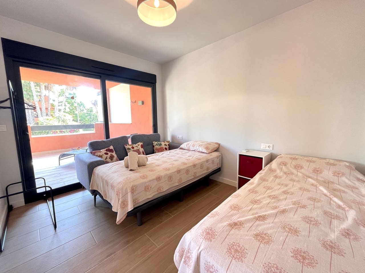 2 makuuhuone Huoneisto myytävänä paikassa Villamartin mukana uima-altaan 
autotalli - 249 900 € (Ref: 9272943)