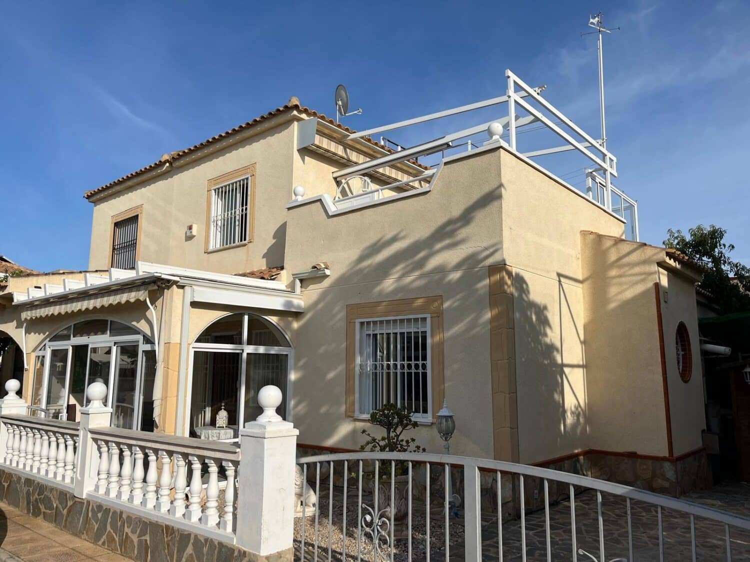 3 bedroom Townhouse for sale in Playa Flamenca with pool - € 209,000 (Ref: 9272951)