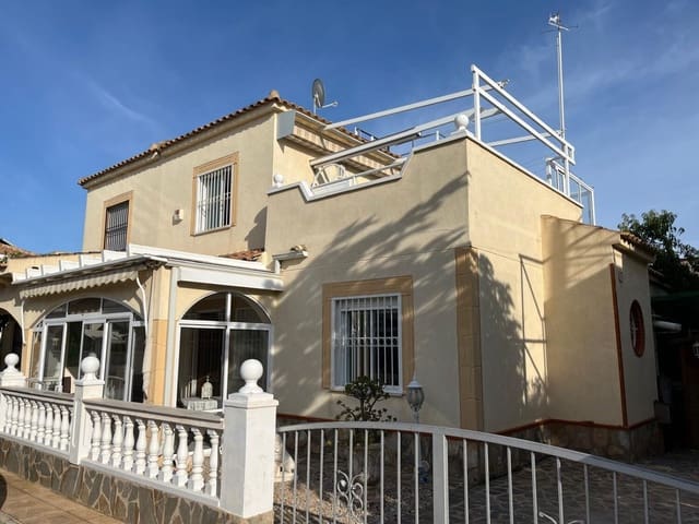 3 bedroom Townhouse for sale in Playa Flamenca, Orihuela with pool - € 209,000 (Ref: 9272951)