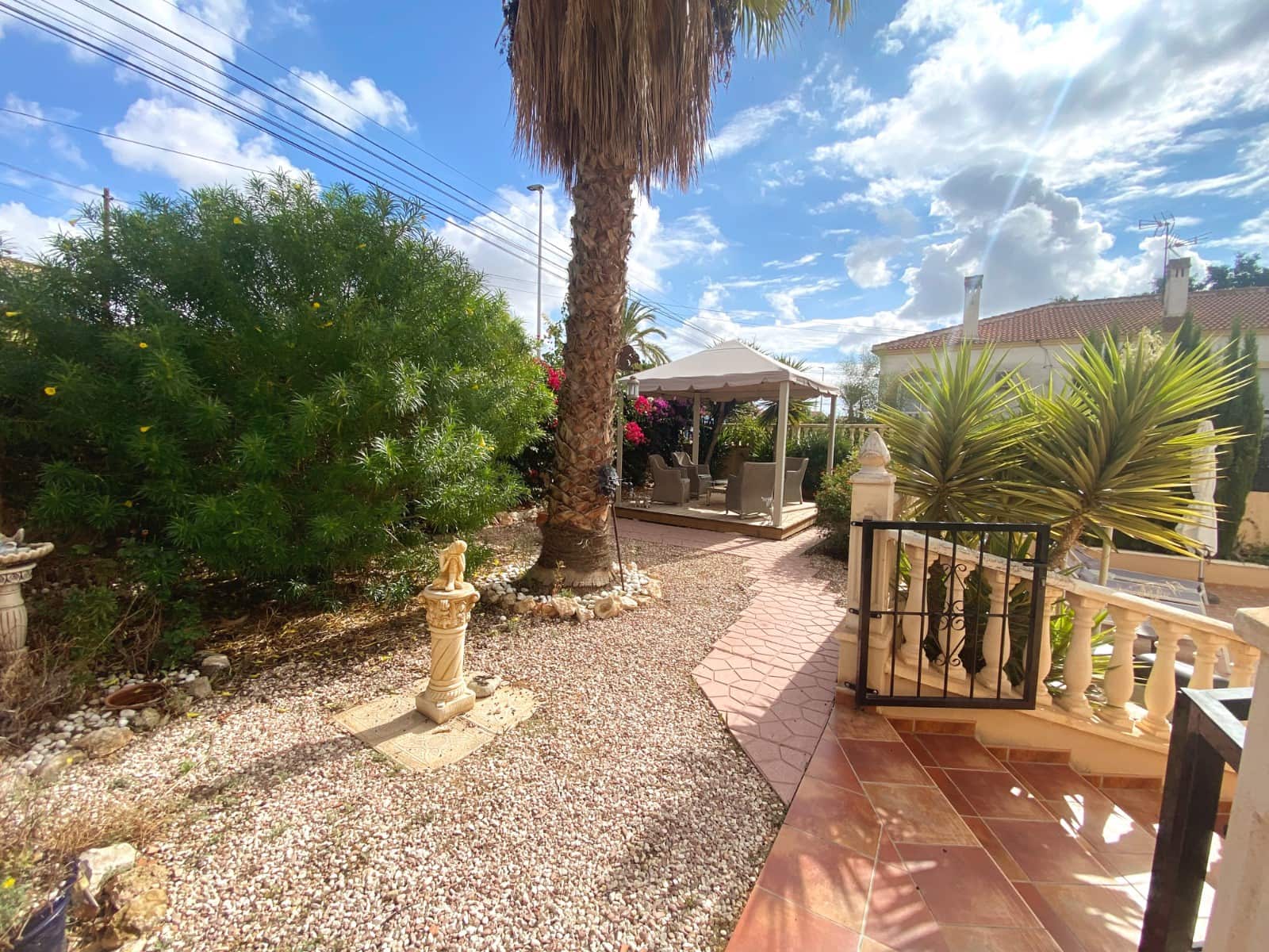 3 sovrum Villa till salu i Ciudad Quesada med pool - 390 000 € (Ref: 9285700)