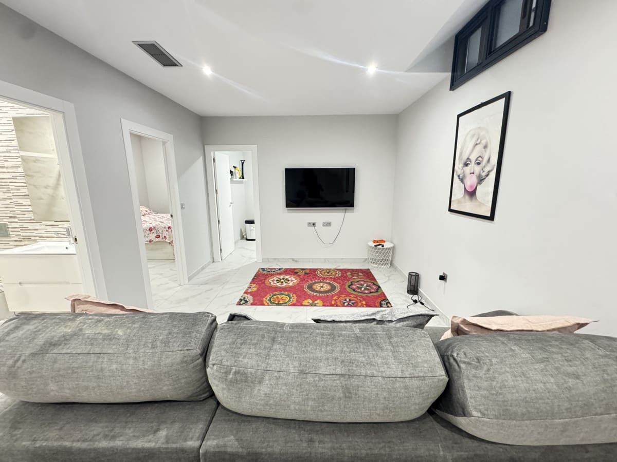 5 sypialnia Willa na sprzedaż w Villamartin z basenem - 480 000 € (Ref: 9319576)